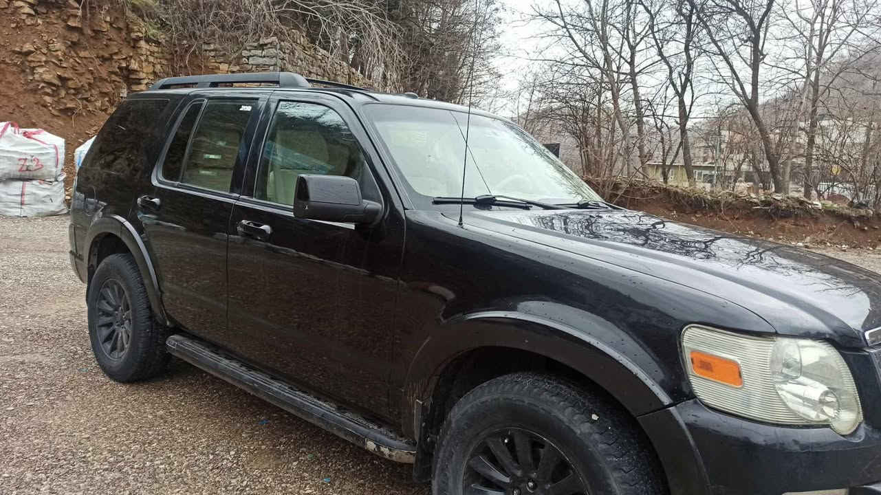 ‎ورد اکسبلور2009✅
***********✅
🟥ڕەشی قەتران 🟥

✅١٩٠هەزارڕۆشتوە مەکینەی سفری لەسەرە
🟥 پێش دوای کەپسە 
⛔️وێنەی سۆنەریشم داناوە 
✅بەس ماشاءالله دەوێت 
🟥سەنەوی نوێ تا ٢٠٣٠بەناوی خۆمەوەیە 
✅سەیارەکەی هی ماڵی خومة
⛔️نرخي ٩٥ مامەڵە
