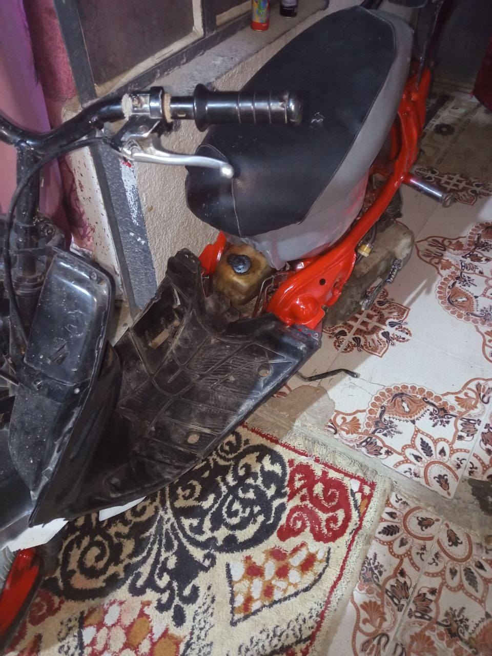 9 زروف محربه
دشالي جدد 
كابريتر جديد
 اكزوزت جديد تفصيخ
قبق وهندر جديد تفصيخ
اليوم شادهن 
 ب150 وبيها مجال
مكاني موفقية
***********
