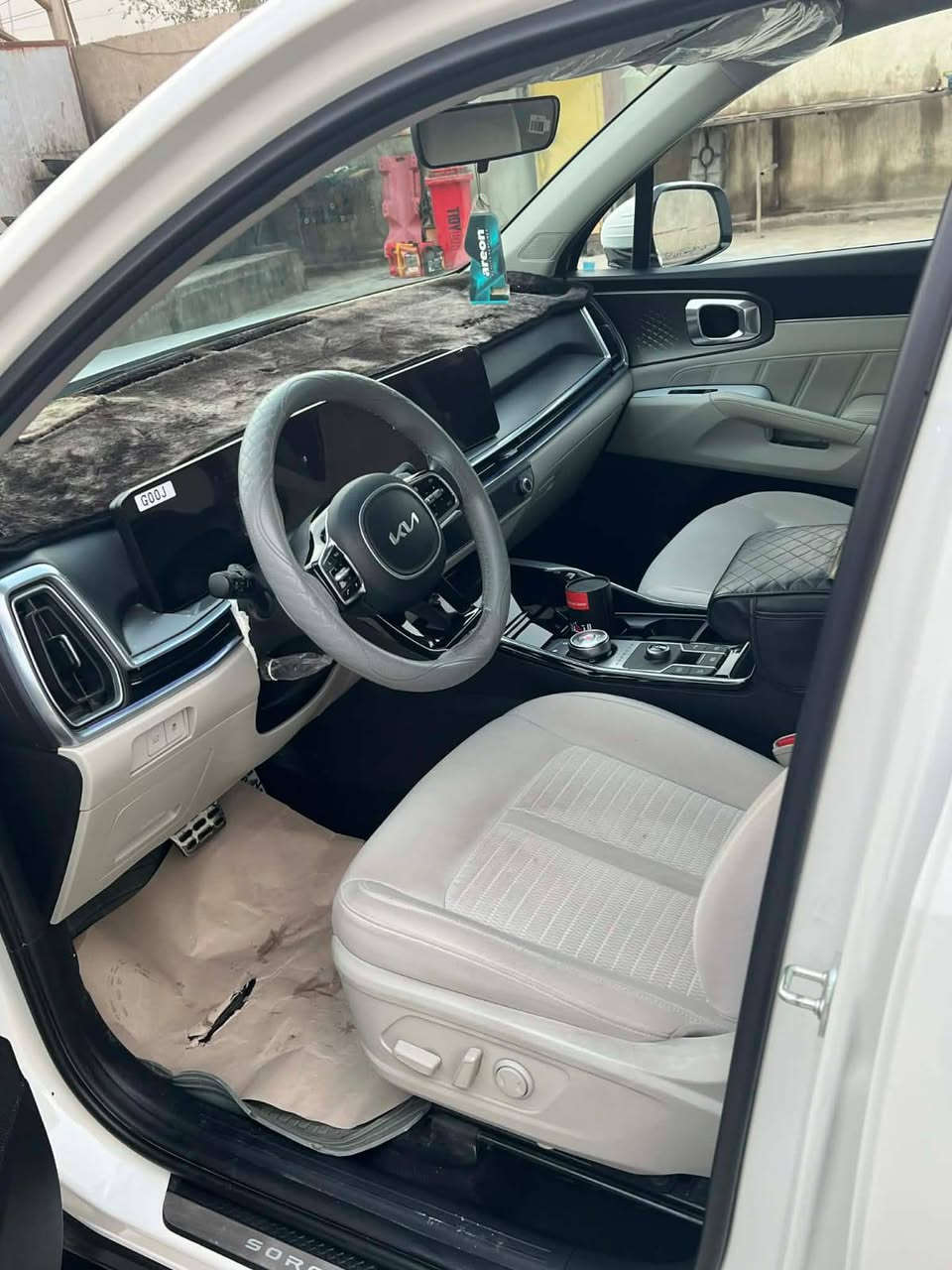 السلام عليكم ورحمة الله وبركاته
للبيع سورنتو 2024 خليجي كفاله وكارتون وبحاله الوكاله

شاشه 

كامره متحركه 

حساس امامي خلفي 

اتو هولد

سايد بريك دكمه

مود درايف

نظام المنحدرات 

مانع انزلاق

صندوق كهرباء 

بردات خلفيه 

مقاعد اماميه كهرباء 

مكينه 3.5 

تشغيل عن بعد 

مرايا كهربائية 

كشاف زنون

اناره داخليه 

كير ماوس

شفتات استيرن 

فول تحكمات 

بقية المواصفات المعروفه 

مكان السياره الناصريه

رقم بغداد بسمي

السعر 305 بيه مجال 

للاتصال ***********
