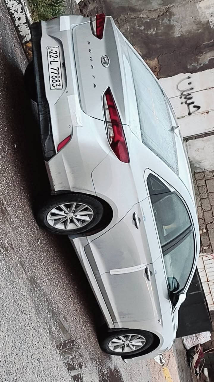 سلام عليكم.. سياره سونته مديل 21.. وارد كوري مكينه 2000 دوش سياره كفاله ماعدا قطعتين كلير بكوريا سياره كفاله تخم تاير تدفئه تبريد كشنات كهربائية خط واحد بانزين ماشيه 74.. سياره جديده ***********..... بل عافيه لي ياخذها
