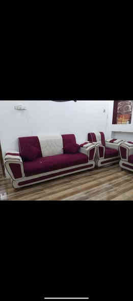 قنفات عشر مقاعد بحاله ممتازه بيع مستعجل سعر ٢٥٠ وبيهن مجال حك جيه عنواني بصره تنومه الكباسي رقمي ***********
