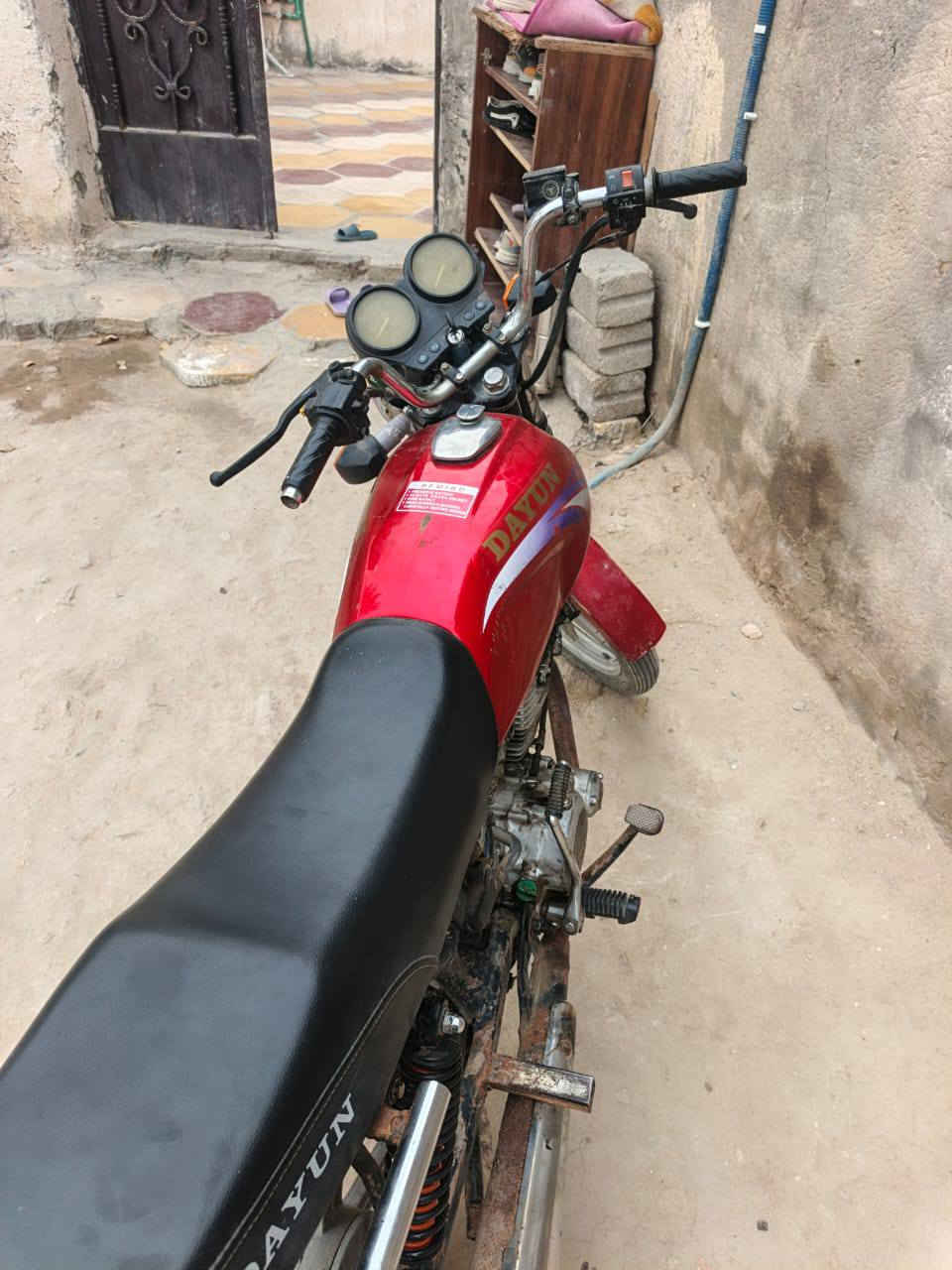 سلام عليكم درجة دايون للبيع كلك مكفوله من سرقه المكان القاسم سوق دوهان رقم ***********
