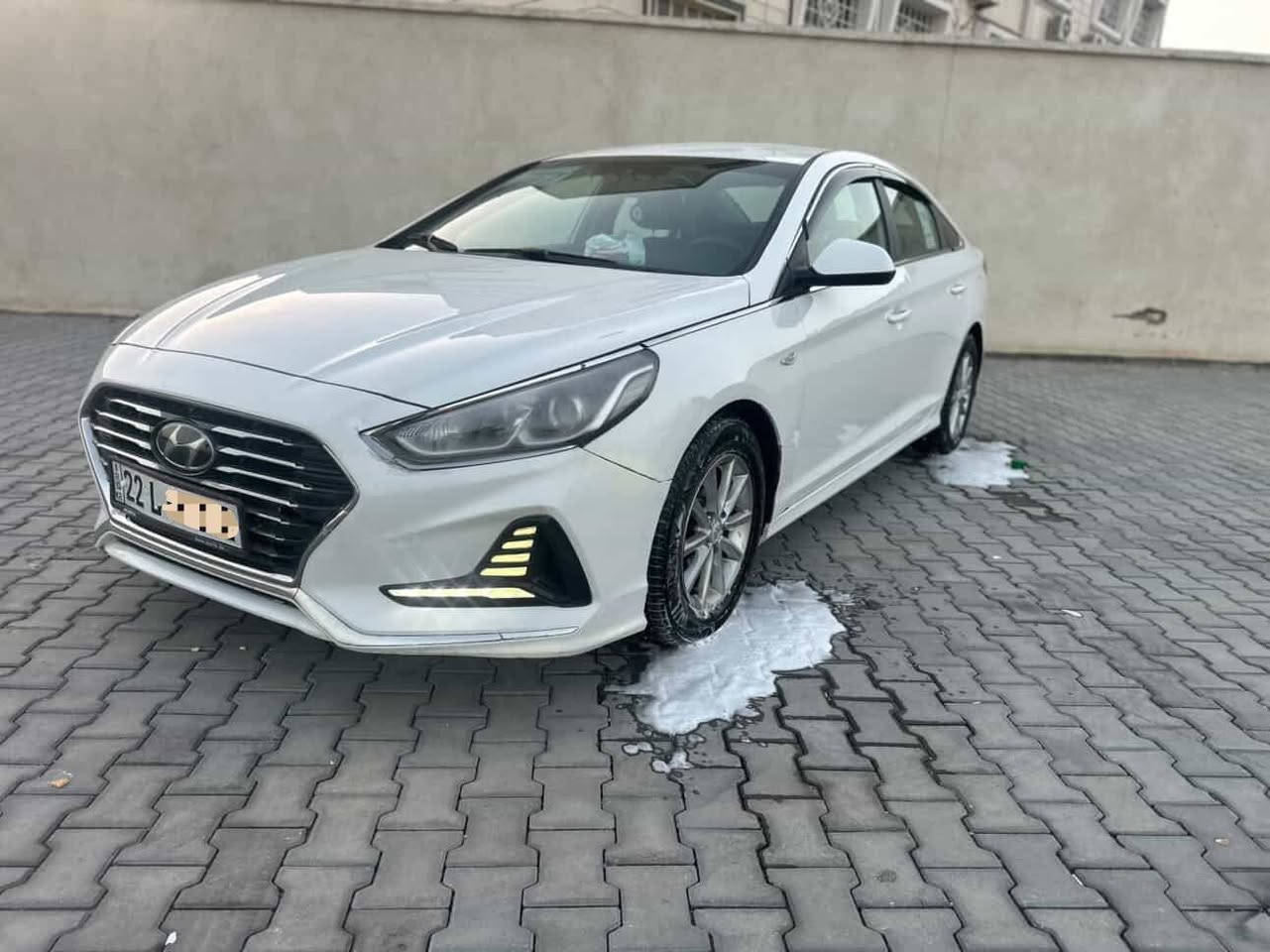 سلام عليكم 
سوناته 2020 ادوت كصه دخول جديد 
سياره جاهزه كير محرك حداده كفاله تبريد ثلج تخم تاير جديد محرك 2400 دوش  بانزين اصل شاشه كامره  كشنات جلد تدفئه تبريد مرايات شفط شاره مرايات نضام يكو تحكم ستيرن 
سياره جاهزه احله من الصور
متؤم شمالي نكليزي  السعر68$ العنوان بصره📍
الهاتف ***********
