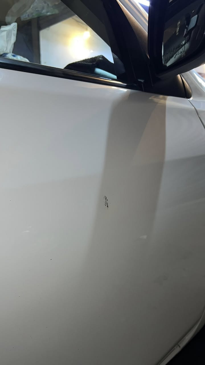 ٢٠٢٠ هندي
ماشية ١٢١ الف 
مكينة و كير مكفول
حدادية جديدة 
تخم تايرات  جديد قبل شهر مبدل
رقم اربيل
ما مضروبة بس كم ملاحظة مأشرهن بالصورة 
110 $ بيه مجال

0782 7557 330
