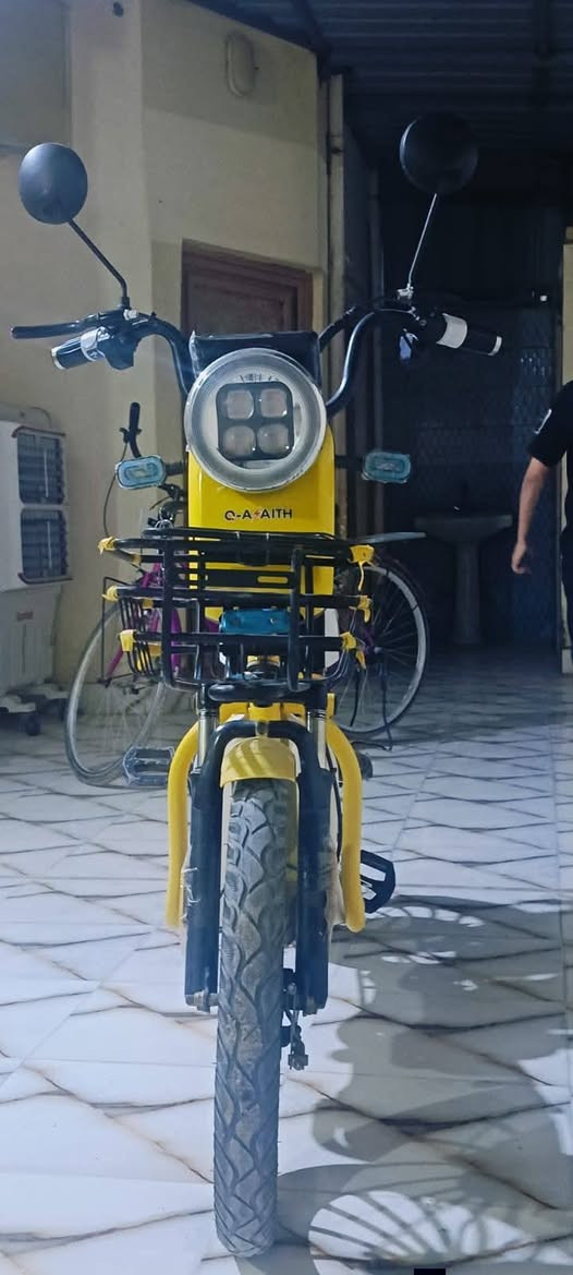 دراجـه شــحن 🔥 موديل 2025
بطاريه 4

سرعه 60حقيقي

بلوتوث موجود

اشاره يمين ➡️⬅️ويسار

نشرات الوان  وجود بطاقه تشغل الدراجه (بطاقه ـ وسويج ـ وبصمه) نسختين استـعمال قليل جدآ سعر. ٥٠٠ وبيها مجال


**إذا كنت صاحب هذا الإعلان وتريد حذفه لأي سبب، رجاءا أرسل رسالة إلى الدعم الفني**