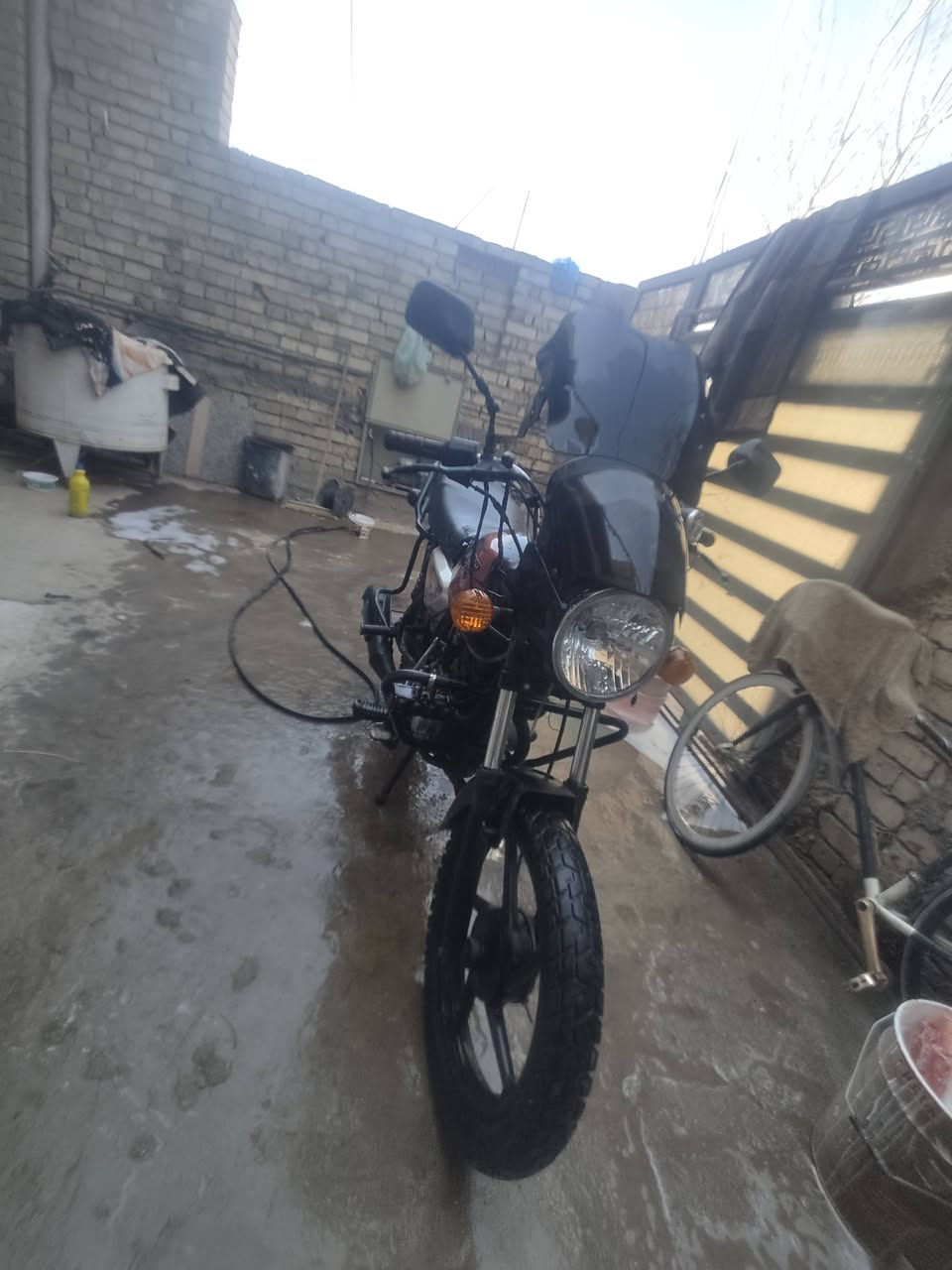 سلام عليكم دراجه بوكسر مودي 17 بس شني نضافه كدام العين عبالك22 دراجه ميكنه حلوه اوراق اصولي بيه كمرك كهرباء كله شغاله سلف هندر شلعه معدله دراجه متروكه صار فتره طويله اليوم غسلته وصورته مع العلم متوكه اشتغلت نكره السعر مليون وبيه مجال بسيط مكاني بغداد الدوره رقمي بي واتس ***********
الي ما يشتري لا يتعبني فدوه اروحلكم
