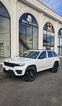 جراند شيروكي بلاك توب • ٢٠٢٣ • ماشية ١٢٠٠٠