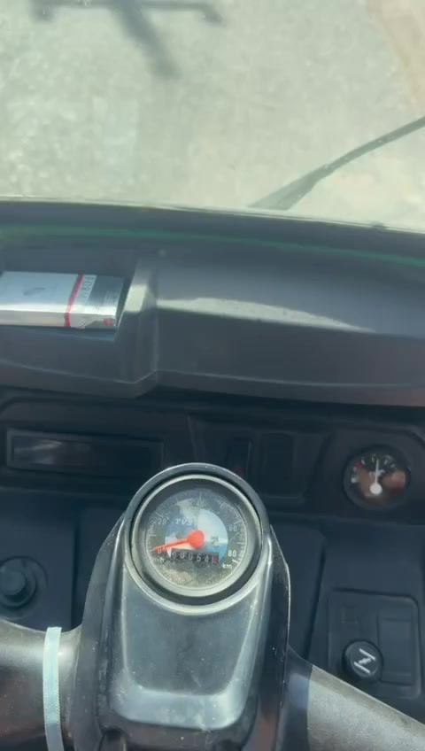 سلام عليكم
للبيع هورن سيدان فيشه سوداء 
بشرط نعومه ودكه حلوه
مكاني تنومه شط العرب 
***********
