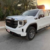 GMC GMC سيرا  الموديل ٢٠٢٣  ماشي ٢٤  السيارة فئة AT4  محرك ٣٠٠٠ تيربو ...