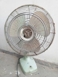 مراوح قديمة • للبيع