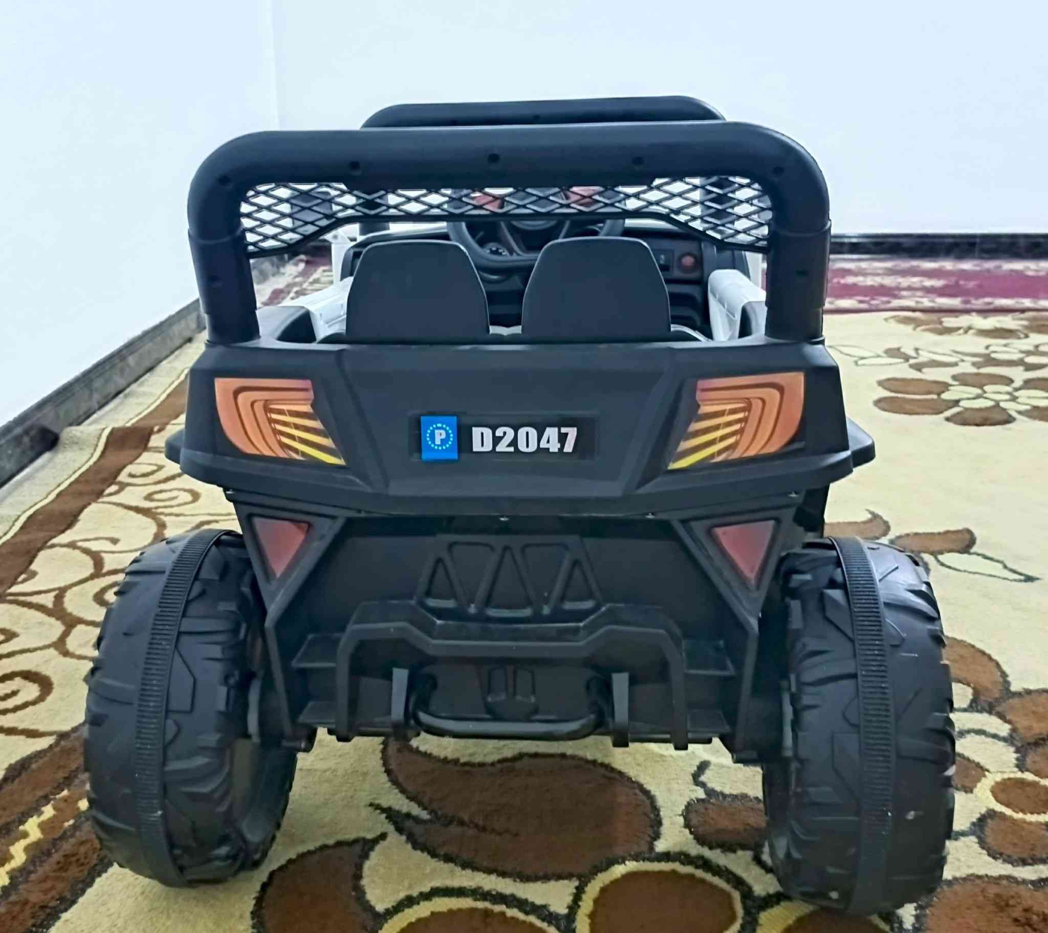 سيارة أطفال [تيوتا TOYOTA] كهربائية بحالة ممتازة للبيع! 🚗✨
سيارة أطفال مميزة تبحث عن "سائق صغير" جديد! السيارة نظيفة جداً وتعمل بكفاءة عالية.
​الموديل: [٢٠٢٤].
​الحالة: [ممتازة / مستخدمة بسيط].
​المميزات:
​تعمل بشحن الكهرباء (مع الشاحن الأصلي).
​تحكم عن بُعد (ريموت كنترول) + تحكم يدوي.
​إضاءات LED أمامية وخلفية.
​منفذ USB / AUX لتشغيل الأغاني.
​مناسبة لعمر [من 3 إلى 7 سنوات مثلاً].
​سبب البيع: [ كبر عمر الطفل].
​💰 السعر المطلوب: [١٥٠ الف]
(قابل للتفاوض البسيط).
📍 الموقع: [الفلوجة/الازركية]. 
📞 للتواصل: عبر الرسائل.


**إذا كنت صاحب هذا الإعلان وتريد حذفه لأي سبب، رجاءا أرسل رسالة إلى الدعم الفني**