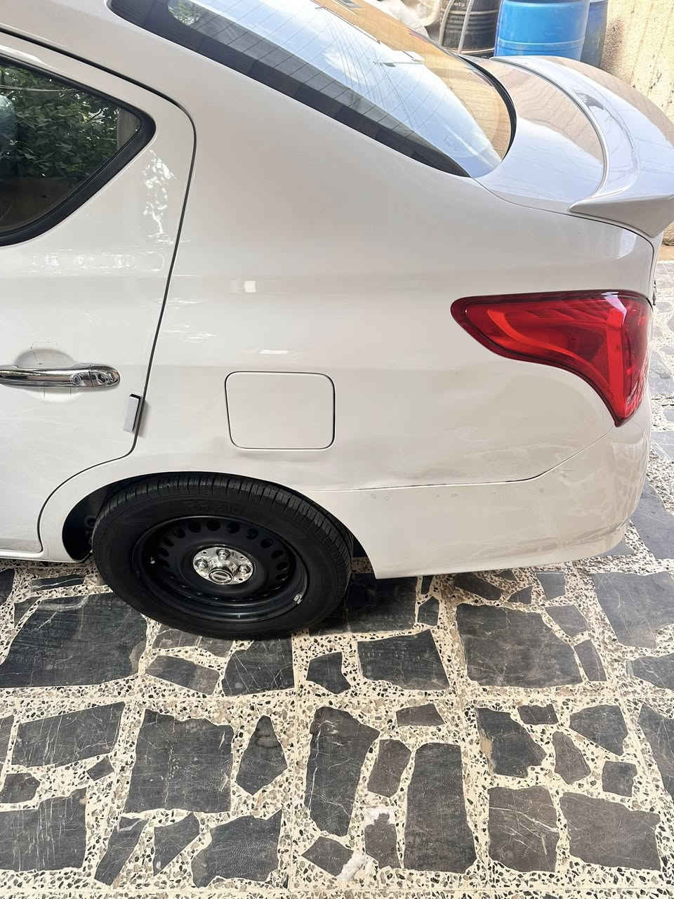 سني هندي21ماشيه79بيه بارد يم قبق البانزين والباقي مكفوله السعر 113$وبيه مجال الرمادي التاميم ***********
