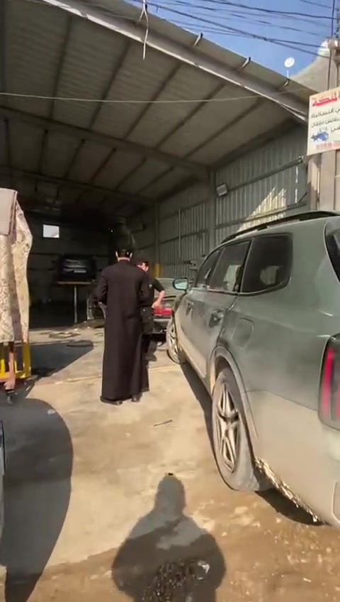 سلام عليكم اخوان عندي محطة للبيع كربلاء المقدسه حي الحجه يتكون من جكين وكهوه محطه شغاله خير من الله وغسل المفروشات (سبب البيع عدم التفرغ )للاستفسار ***********
