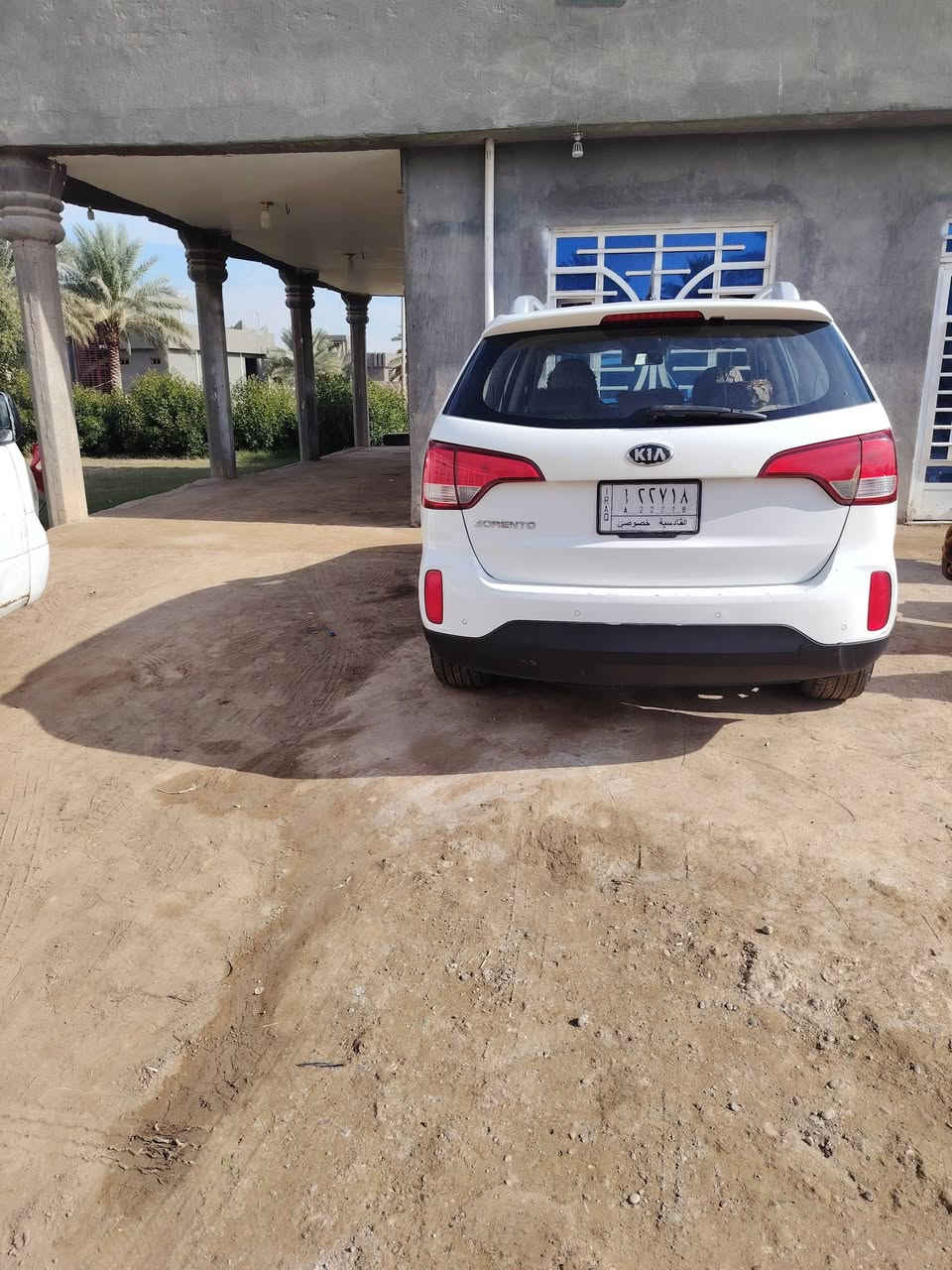سلام عليكم سورنتو خليجي 2014 رقم قادسيه 
السيارة 
7 راكب 
4 سلندر
3 قطع تبريد
مري شفط
حساسات خلفية 
حاكية تحكمات 
اشاير بلمري
كاعية صندوك جلد
وهواي بعد بيهة مواصفات
كير محرك صدر تدفئة تبريد كلة مكفوول
مكاني بابل ناحية النيل 
إلسعر, 165$ وبيه مجال
***********
***********
