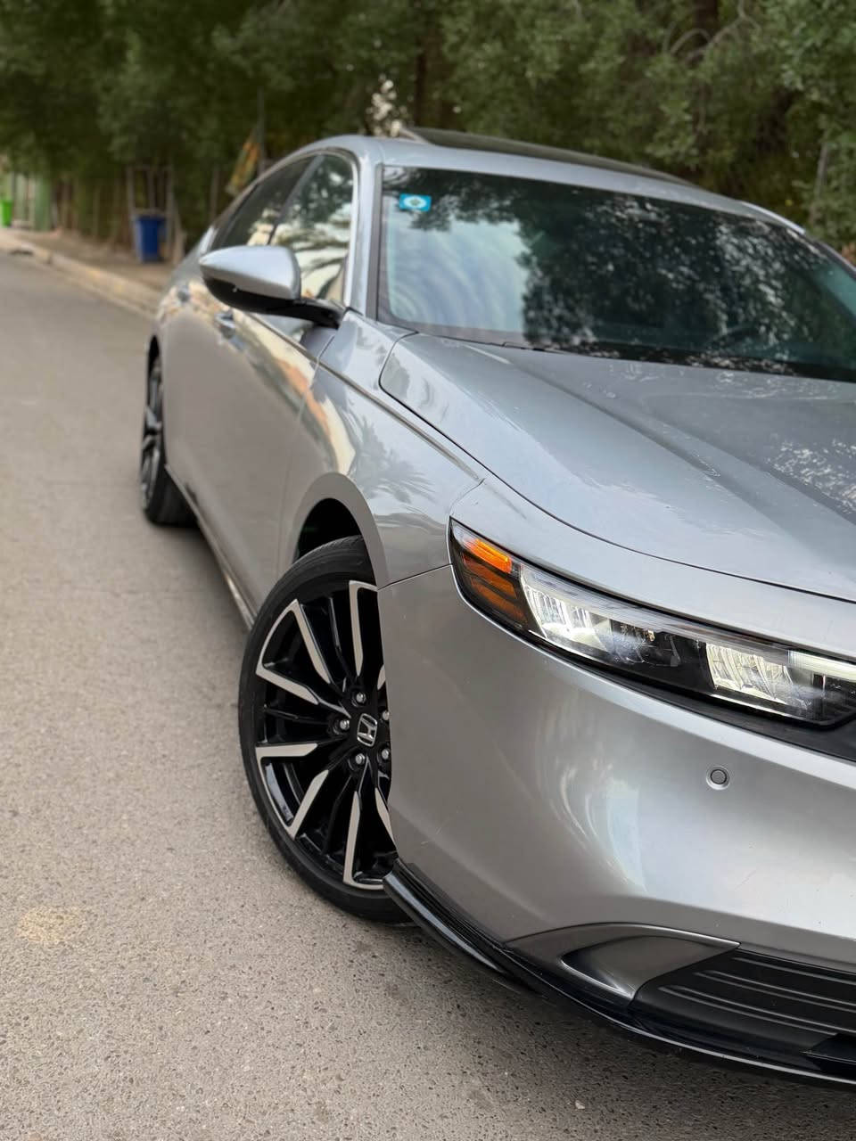 السلام عليكم

الوحش الياباني 🇯🇵 هوندا أكورد 2023

هايبرد الون رصاصي  فئة  تورنك  فول مواصفات 

السيارة ماشيه13500  مايل وقابل للزيادة 

• مكينة 2000 هايبرد تنفس طبيعي

• كير اوتوماتيك

• شاشة كبيرة

•فتحه

…كشنات تدفئة  و تبريد 

• كاميرا خلفية 3 انظمة

• كراسي كهرباء جلد أوف وايت 

• رادار امامي

• مانع تصادم

• محدد مسار 

• تصحيح مسار

• شفتات بالستيرن

• مثبت سرعة

• مانع انزلاق

• ⁠• دخول ذكي 

• إنارة ترحيبية

• هندبريك كهرباء

•لايت تورنك عدسات زينون

• نظام اوتو لايت Auto

• لايت العالي زنون 

اوتو هولد للبريك

• حساسات مطر 

• حساسات دخول الإنفاق

• حساسات ضغط هواء الإطارات

. حساسات اماميه خلفيه 

• أوامر صوتية

@ داتا شو 

• 4 أنظمة قيادة (eco,individual , sport,normal )

حادثها السياره شويه بلبنيد  و باب السايق و الجاملغ 

الخلفي كلهن بارد 

عدا الباب الخلف السايق صبغ 

سعر 18900 $ وبيها مجال 

مكانها بغداد 

للاستفسار *********** بغداد, العراق
