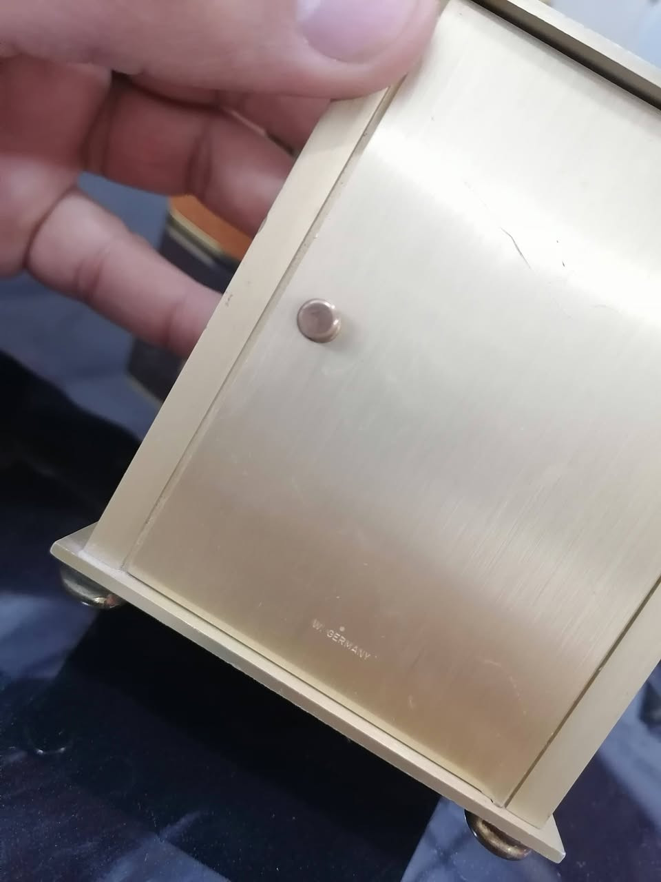 ساعات المانيه وبريطانية انتيكات شرط الشغل ***********
