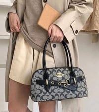 كوالتي • جملة • عرض٢٥ ارتفاع١٥