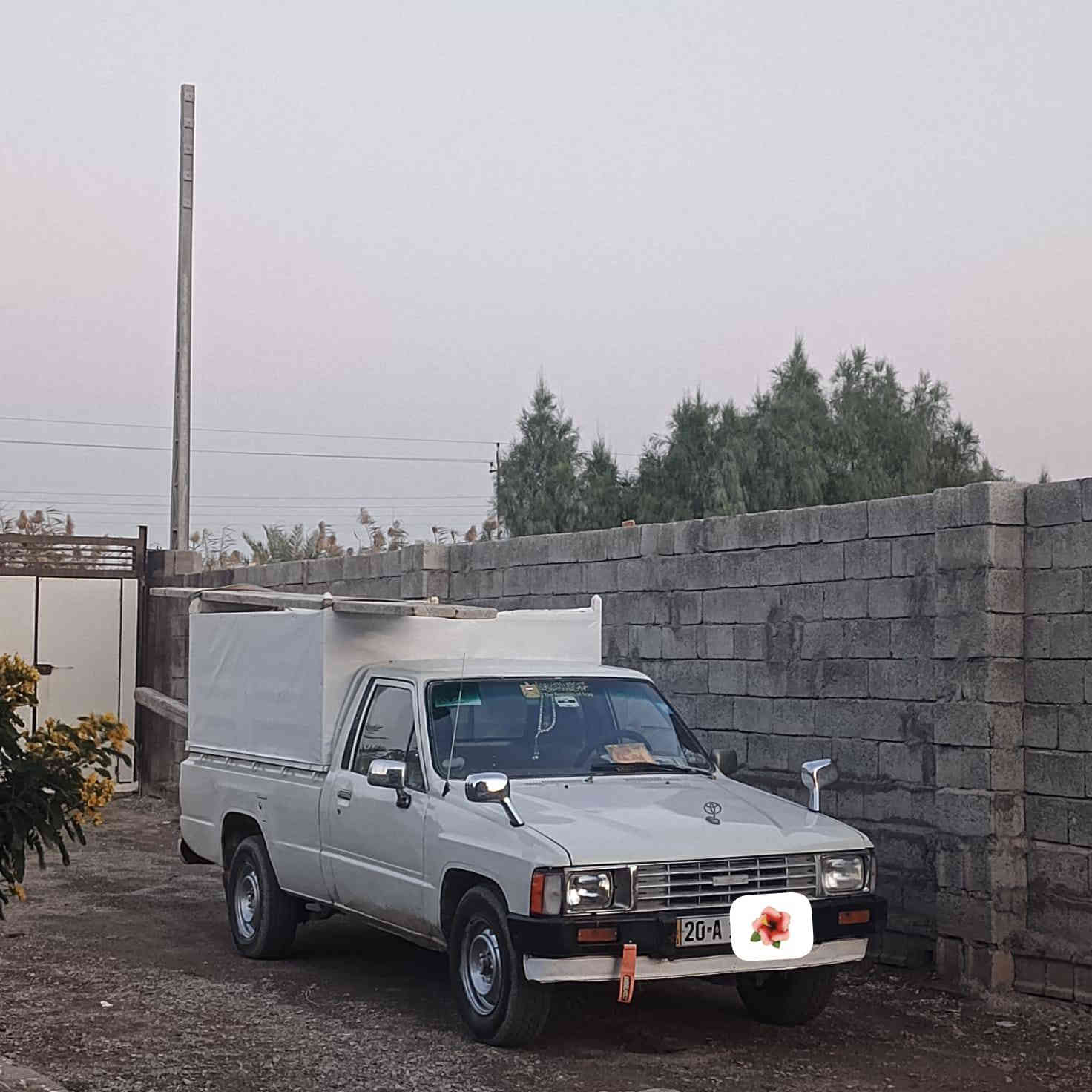 السلام عليكم للبيع بيكم 1985 مكفوله كير محرك اكسل سياره حلوه مال جني مصبوغه جماليه مابيهه ضربه رقم انكليزي باسمي مكاني بغداد تقاطع النهروان السعر 45 وبيهه مجال قليل رقمي ***********.      / ***********
