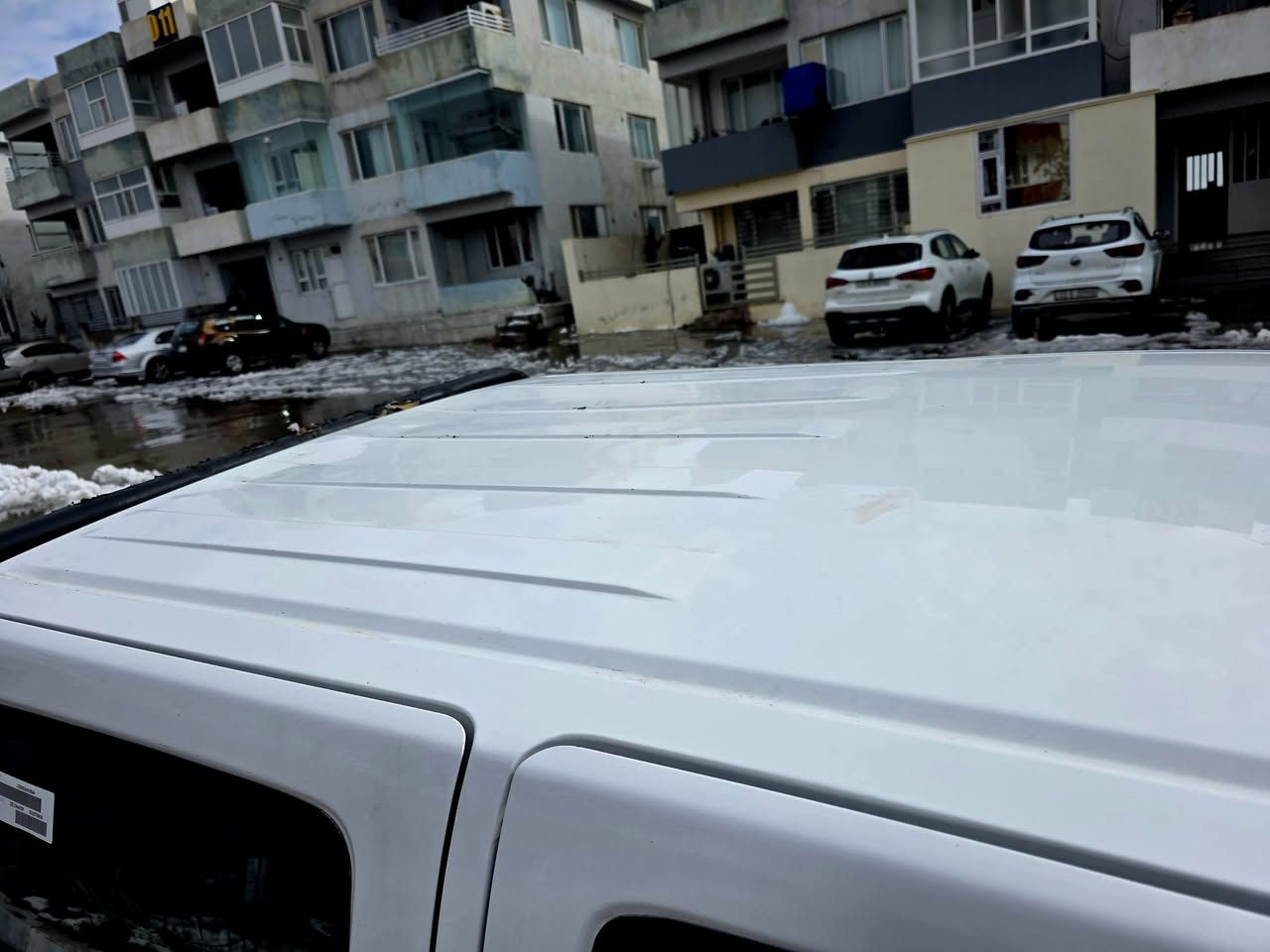 نیسان پیکاب مۆدیل 2002
پێش و دوای کەپس 
دەعامی بۆ دەعامی بەشەرت
یەک بست بۆیاخی هەیە بێ مەسرەفە 
تبرید لەسەر سویچ ساردو گەرم 
سکان پاوەر 
ڕەقەم و سەنەوی تازەیە
هیچ مەسرەفێکی نیە و تحویل و غەرامە بەشەررت
سعری 95وەرەقەو معامەلەیەکی زۆر زۆر کەم 
بس جوابی تەلەفۆنیش ئەدەمەوە مشتری نیت تکایە تەلەفۆن مەکە
***********
***********
