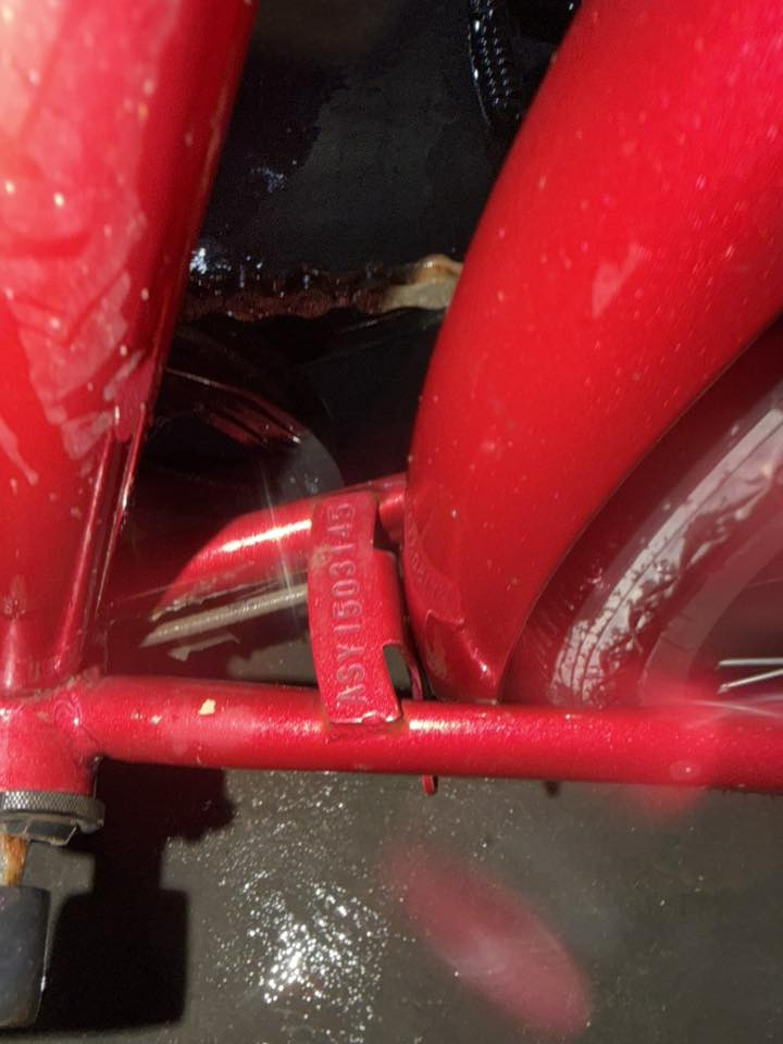 بايسكل للبيع لون احمر ومختم وموديل 24 وحجم 26 والسعر 100الاف وبي مجال للطيبين 🔥 الي يريده يجي خاص


**إذا كنت صاحب هذا الإعلان وتريد حذفه لأي سبب، رجاءا أرسل رسالة إلى الدعم الفني**