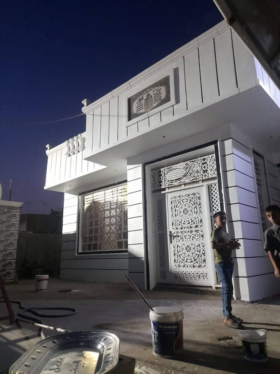 بسم الله 
كادر كامل لأعمال صيانه وترميم المنازل صبغ ديكورات كهرباء مجاري تاسيس بواري بلاستك وحديد ..*********** ..وبأسعار مناسبه
