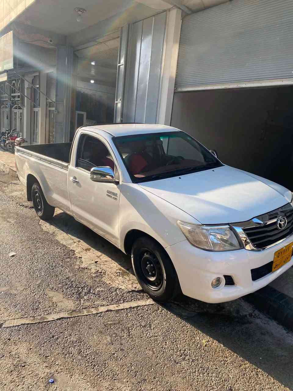 مەرزیە مۆدیل  ٢٠٠٨ ناو سور گیر مەکینە بەشەرت کلاوجو حەینە سفر مەکینەی سفرە دو جام کارابە سەنوی بەسەر چوە 
کامل بۆیاخ خۆم کردومە  لەسەر کال بونەوە کامل کراوەتە ٢٠١٢ ناوو دەرەوەی. هەموو گیانی بەشەرت تەقەو رەقە بەشەرت ٤ تای لۆک دینار مەسرەفی تیدا نیە بۆ زانیاری زیاتر پەیوەندی بکە
***********
*********** بشدار, السليمانية
