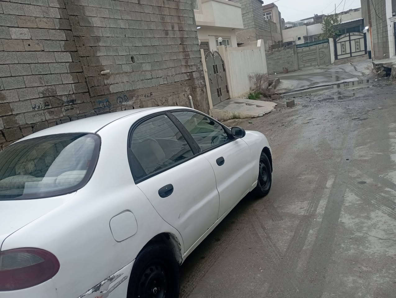 دايو لانوس موديل 1999
كير محرك شرط ،گیر عادي، سنوية جديدة رقم جديد 
شرط الوكالة والتحويل ، بطاقة بنزين ، سعره 35  بي مجال 
***********
***********
