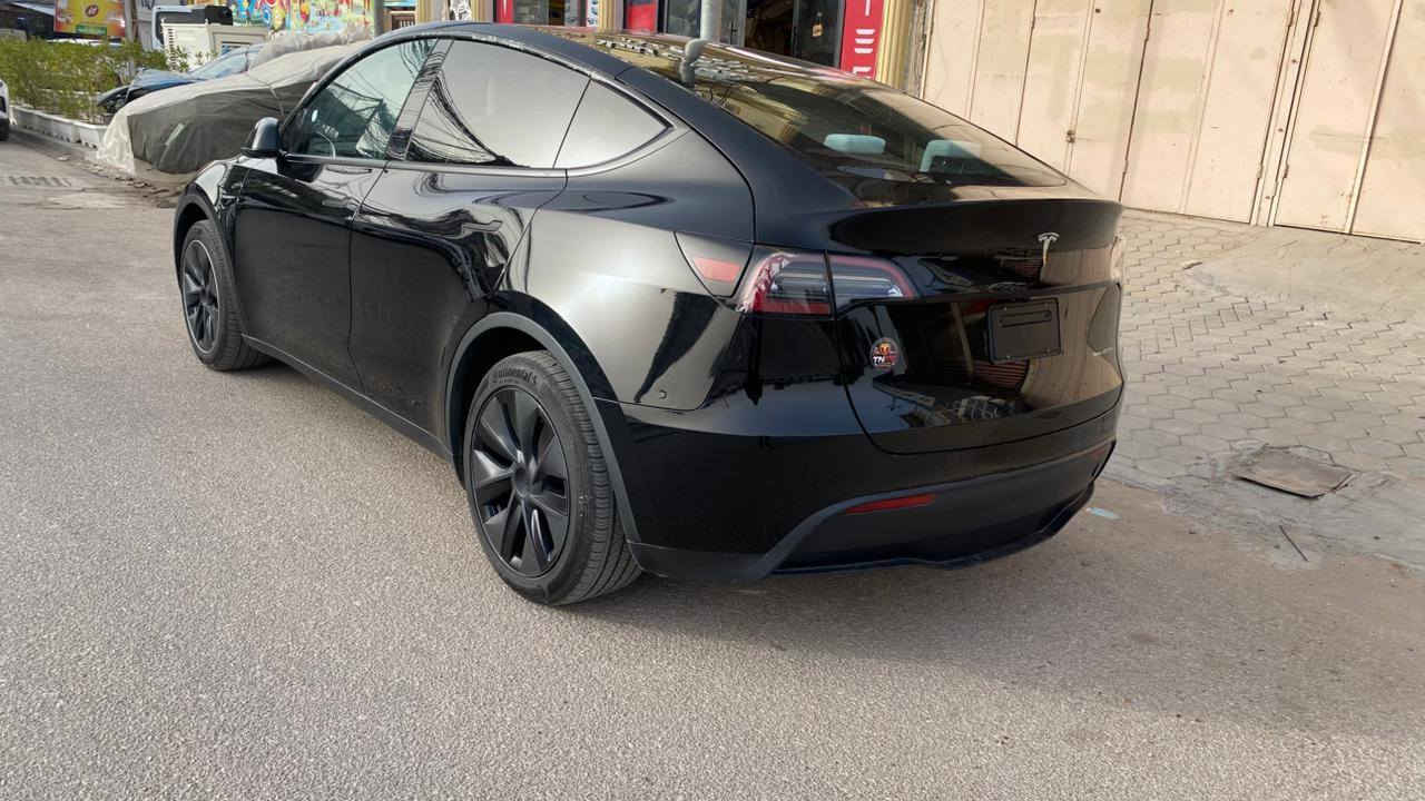 تسلا موديل ٢٠٢٥ مرقم بغداد دخول وترقيم جديد ماشية ١٥٠٠ مايل فقط داخل ابيض ٧ راكب دبل ماطور البطارية الكبيرة القيادة الذاتية


**إذا كنت صاحب هذا الإعلان وتريد حذفه لأي سبب، رجاءا أرسل رسالة إلى الدعم الفني**