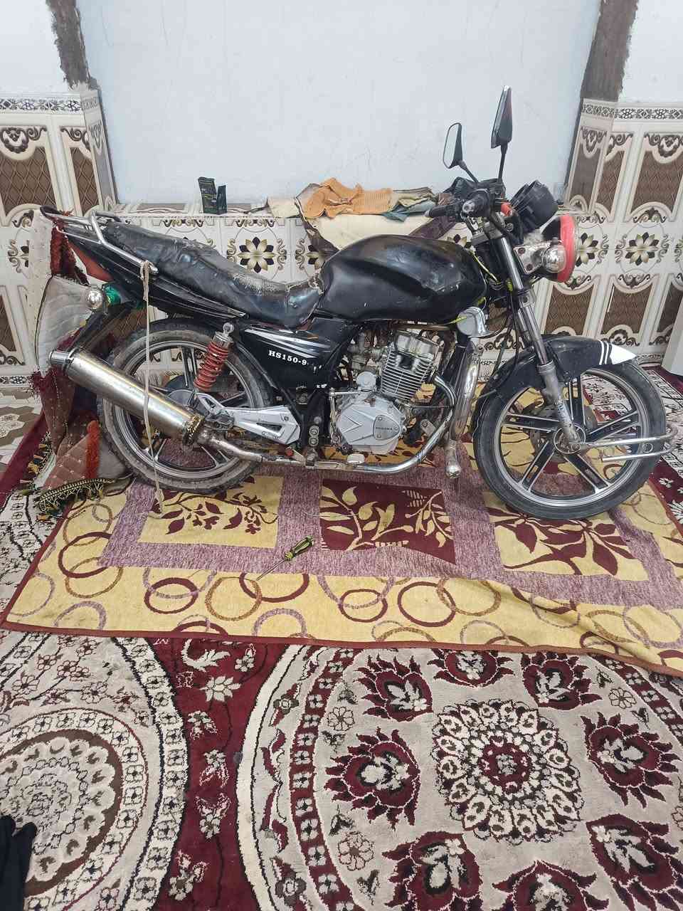 دراجه هايوشه للبيع موديل ٢٠١٥ كهربائيات شغاله سلف شغال محرك نضيف  وصلت 300
(***********)
