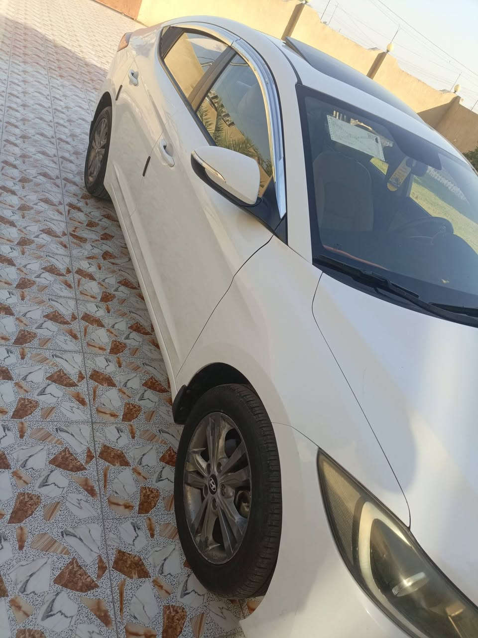 سلام عليكم 
النترا موديل 17 خليجي مكفوله من صبغ وتبديل 
رقم بغداد الدولي 
محرك 2000 دوش بلادي 
ماشيه 157
سياره حلوه وجديده 
فول عدا لبصمه
سعره 138 وبيه مجال بسيط 
***********
***********
سونار وي صور
