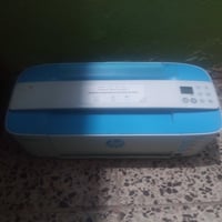 طابعة ملونة • ٨٠ • جديدة