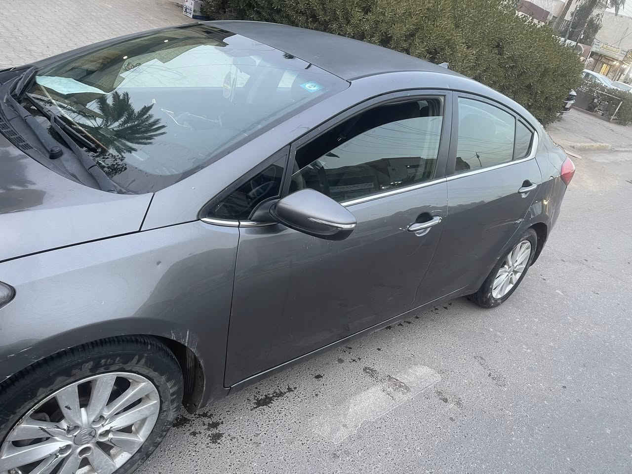 سلام عليكم  فورتي موديل 16 للبيع رقم بغداد ب اسمي سياره وارد امريكي حادثه جاملغ وبنيد بيه جراد ب قماره ابيع احزام سعر 103 
مكاني بغداد 
رقم ***********
