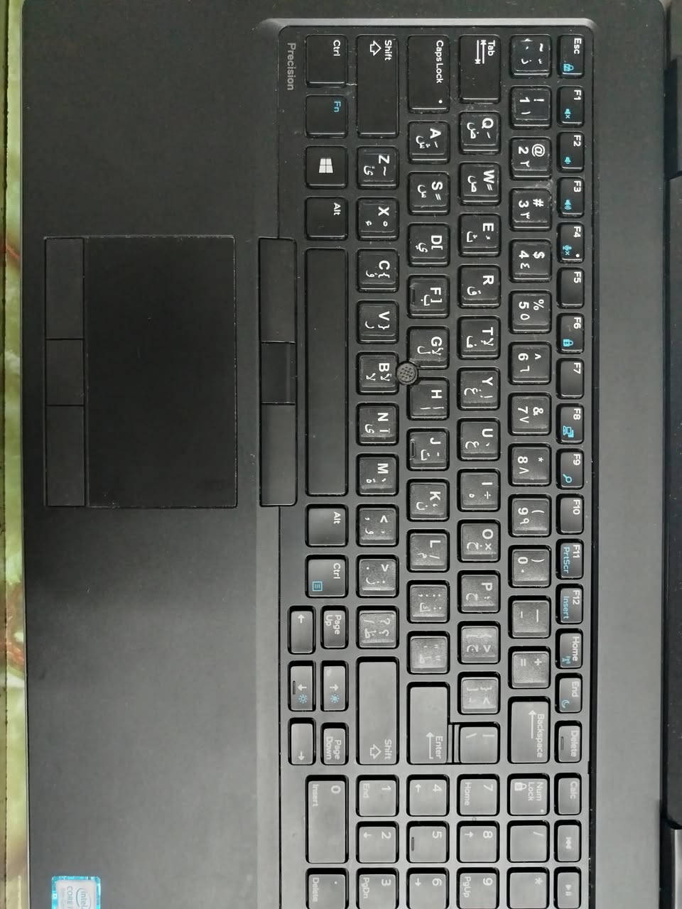 لابتوب ديل للبيع كورد  الجيل ٨
رام 16 
هارد 512 ssd
المعالج فئة H
كارت الشاشة خارجيNvidia Quadro p2000 (4 كيكا)
كارت شاشة داخلي ( 8 كيكا)
المجموع الكلي (12 كيكا)
  حجم الشاشة 15.6 
ينفتح 180 درجة 
البرامج الهندسية والعاب
معه شاحنة أصلية
البطارية تعبانة
السعر 400 الف قفل


**إذا كنت صاحب هذا الإعلان وتريد حذفه لأي سبب، رجاءا أرسل رسالة إلى الدعم الفني**