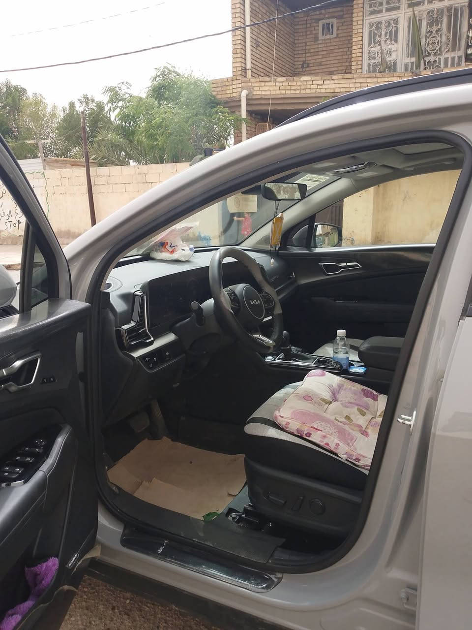 السلام عليكم سبورتج موديل 2025وارد امريكي لون مميز سمنتي ليبل واحد فول مواصفات تحكمات استيرن بنو روما بصمه تشغيل بصمة ابواب تشغيل عن بعد جنطه كهرباىيه كرسي كهرباىي تبريد قطعتين شاشه كبيره شاشه بلوتوث سايد بريك كهرباىي تدفىه بلكشنات الاماميه شحن لا سلكي حساسات اماميه وخلفية ورادار جانبي دفع رباعي تحديد مسار اشاير بلمري تبديل الوان الشاشه سبيره منازل محرك 2ونص السياره مكفوله كفاله عدى حادث امريكا لايتات لد ثلجي كامره اماميه وخلفيه ممشى السياره 5000 ميل سياره جديده السياره مستورده بيدي مال ابني شهيد تحويل وكاله باسم المشتري وباقيله سنه وثلاث اشهر تصبح حره السعر 250 وبيه مجال م *********** ابو محمد مكان السياره بغداد العبيدي
