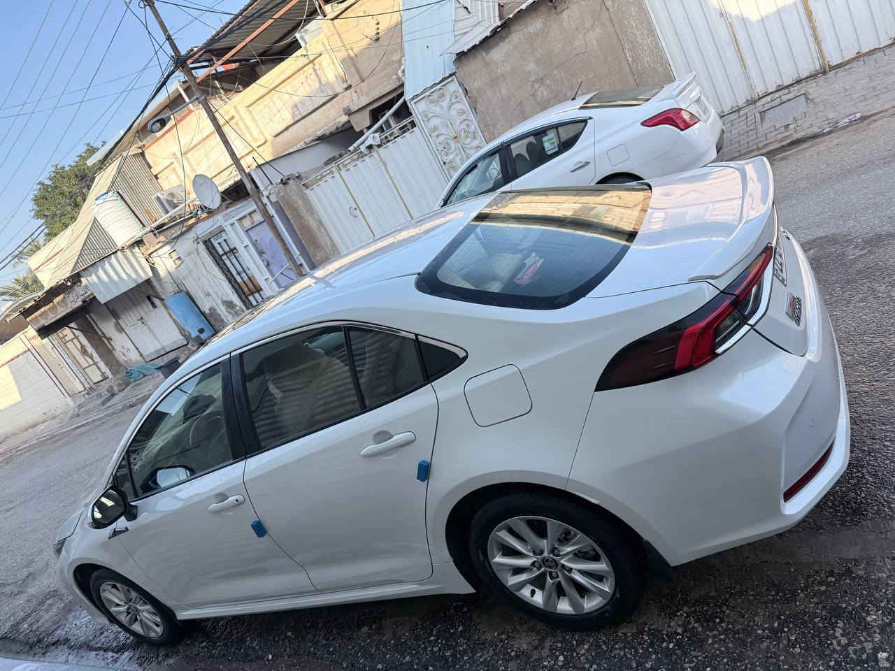 معروض للبيع سيارة نوع: تيوتا كورلا موديل: ٢٠٢٤ خليجي ضمان شركة العملاق الاحمر رقم اربيل ماشيه: " ١٣.٠٠٠ الف  "
بصمه + قطعتين تبريد + فتحة سقف 
فول تحكم استرين + شاشه ديجتال + حساسات اماميه خلفيه + نضام سبورت+ مري كهربائية
وباقي المواصفات المعروفه مكفوله من الصبغ والتبديل بيها فقط رصعة مقدار اصبع معالجة ولا ترى  بالعين في البنيد ، سياره جديده  
     السعر : ٢٠.٠٠٠$  
مكان السيارة نجف
الرقم للاستفسار: ‭***********
