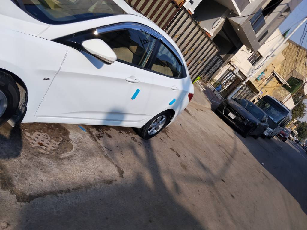 اكسنت 2013 خليجي محرك 1600 دوش رقم بغداد باسمي كير محرك تبريد كفاله تايرات باتري صدر سياره جاهزه من كلشي باسمي شاشه كامره تحكم ستيرن فتحه سعرها 103 وبيها مجال مكاني بغداد الكرخ *********** بغداد, العراق
