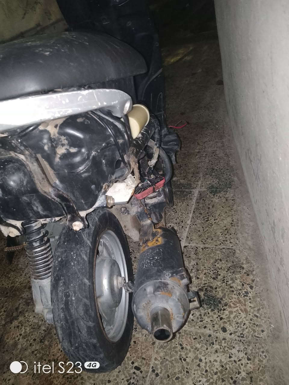 ماطور ماكس للبيع هندر ماله فقط مكسور ادفع لي سعر عجبني ابيعك شراي ينطفئ على الرقم واتساب بينو***********
