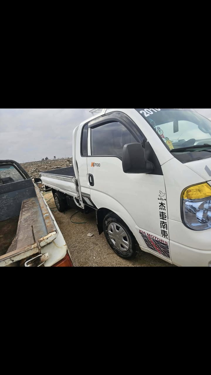 كياى٢٠١٠ مه كينه ى  ٢٧٠٠ بوو فروشتن مه كينه و اکسل وگێری بەشەرت لێدراوی نیە بەشه رتى هه موو شتيك سعرى ٨٦ گه لاو مه عامه له له سليمانيم بوو زانيارى زياتر *********** مشته رى تيل بكه له خزمه تام
