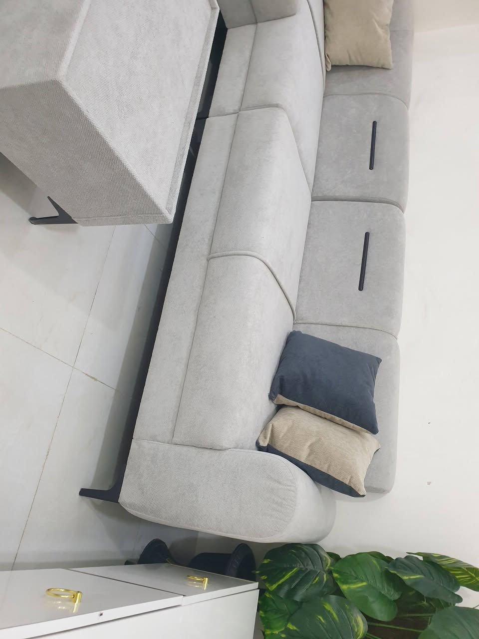 ((للهم صلي على محمد وال محمد ))
تصميم راقي يليق بمنزلك! 🏡✨

📢 تخم جديد تم تركيبه لأحد زبائننا الكرام، بتصميم يجمع بين الأناقة والفخامة!
🛋️ خامات عالية الجودة
🎨 ألوان متناسقة تناسب جميع الأذواق
🛠️ تنفيذ متقن بأدق التفاصيل

🔹 هل ترغب في تجديد أثاث منزلك؟
🔹 أو إعادة تصميم تخمك القديم ليصبح كالجديد؟

📩 تواصل معنا الآن واحصل على تصميم فريد يناسب ذوقك!
العنوان ((كربلاء ))
للاتصال 📞 ((***********))

#دوشمة_كربلاء #تصميم_أثاث #تجديد_الأثاث #فخامة_و_أناقة #تصليح_قنفات #ديكور #معمل_بروف_للاثاث 
#كربلاء
