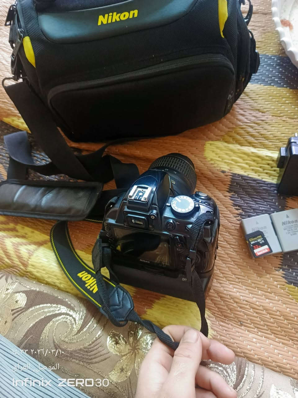 كاميرا نيكون 3100 كاميرا نضيفه وياها 2 باتري + جنطه مكان الموصل سعر 240 وبيها مجال


**إذا كنت صاحب هذا الإعلان وتريد حذفه لأي سبب، رجاءا أرسل رسالة إلى الدعم الفني**