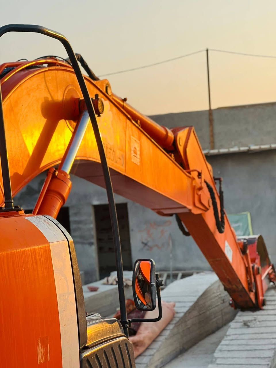 السلام عليكم حفاره زت ثري جديد موديل 14مكفوله جديد منفيس ممسجله بعدهه اربع شدات أو 80 موجوده كربلاء طوريج ***********
