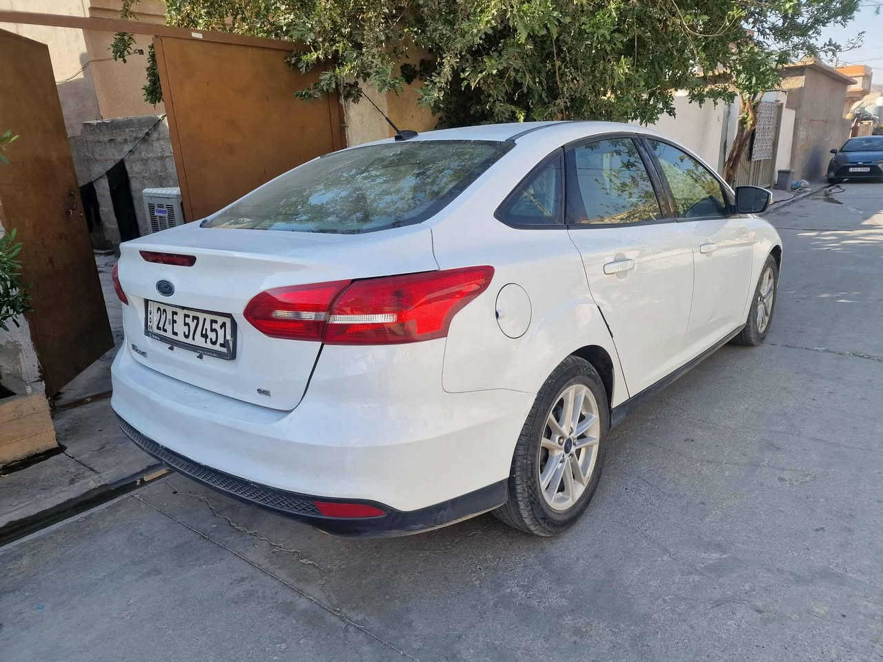 فۆرد فۆکس ford focus 
SE 2017
مەکینە ٢٠
٤ پستۆن
گیرتۆماتیک و تایە ویل
پارچەونیوێکی هەیە
رەنگی سپی

***********
***********
