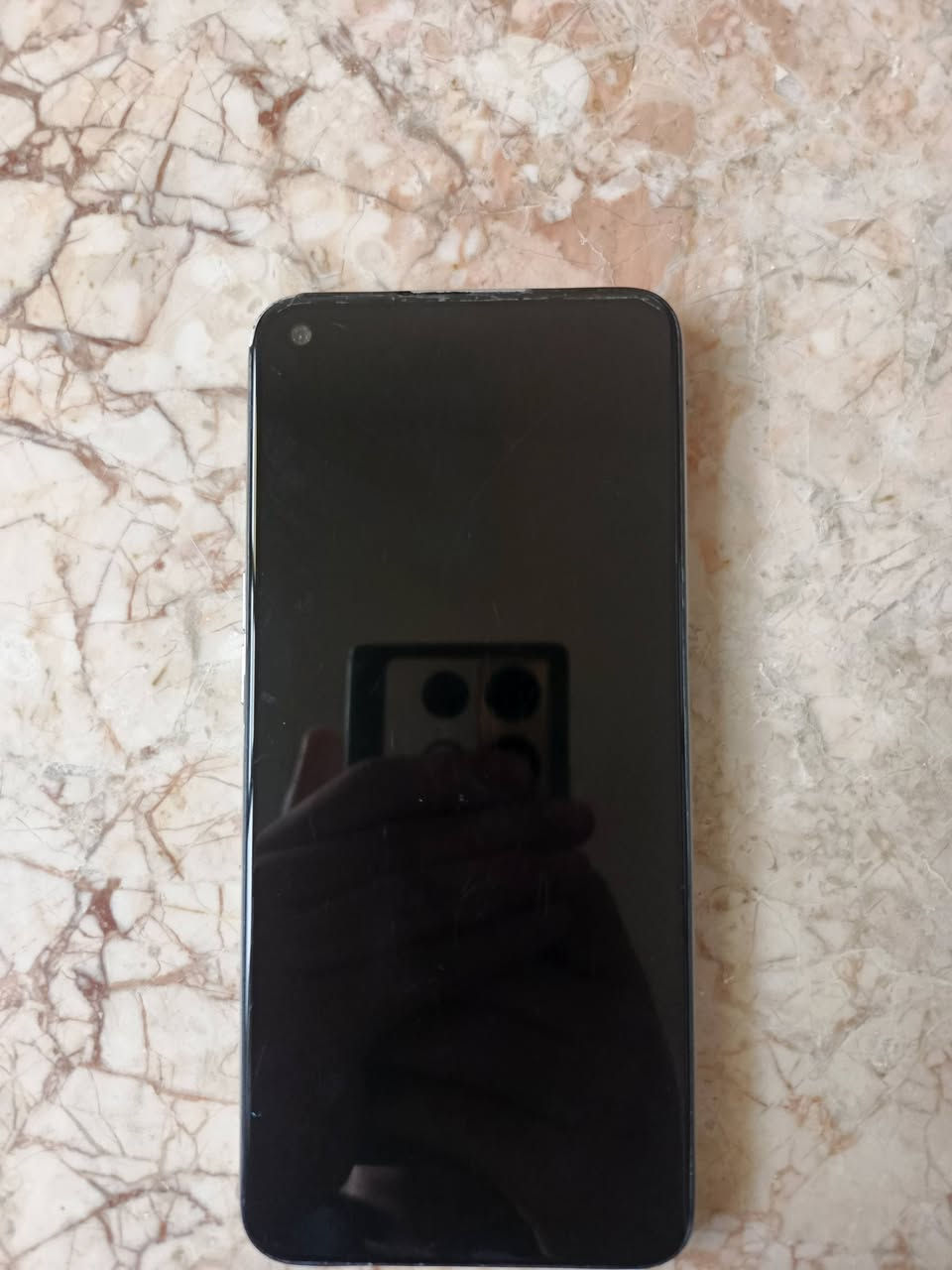 جهاز ريلمي 6 العادي مستخدم 
كامل ملحقاته الشاحنة والكارتونة مالته 
ذاكرة 128
رامم 8
وهاي حالته مثل ما بالصور
سعره 150 وبيه مجال مجال شوية 
واتساب ***********
