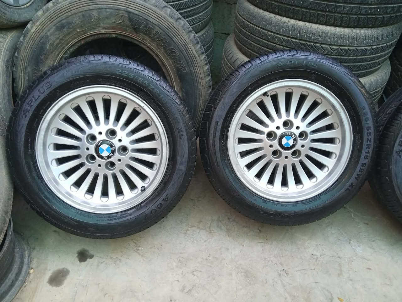 تاقم تایەو ویلی بیلادی  BMW
قیاسی 16
***********
***********
175$
