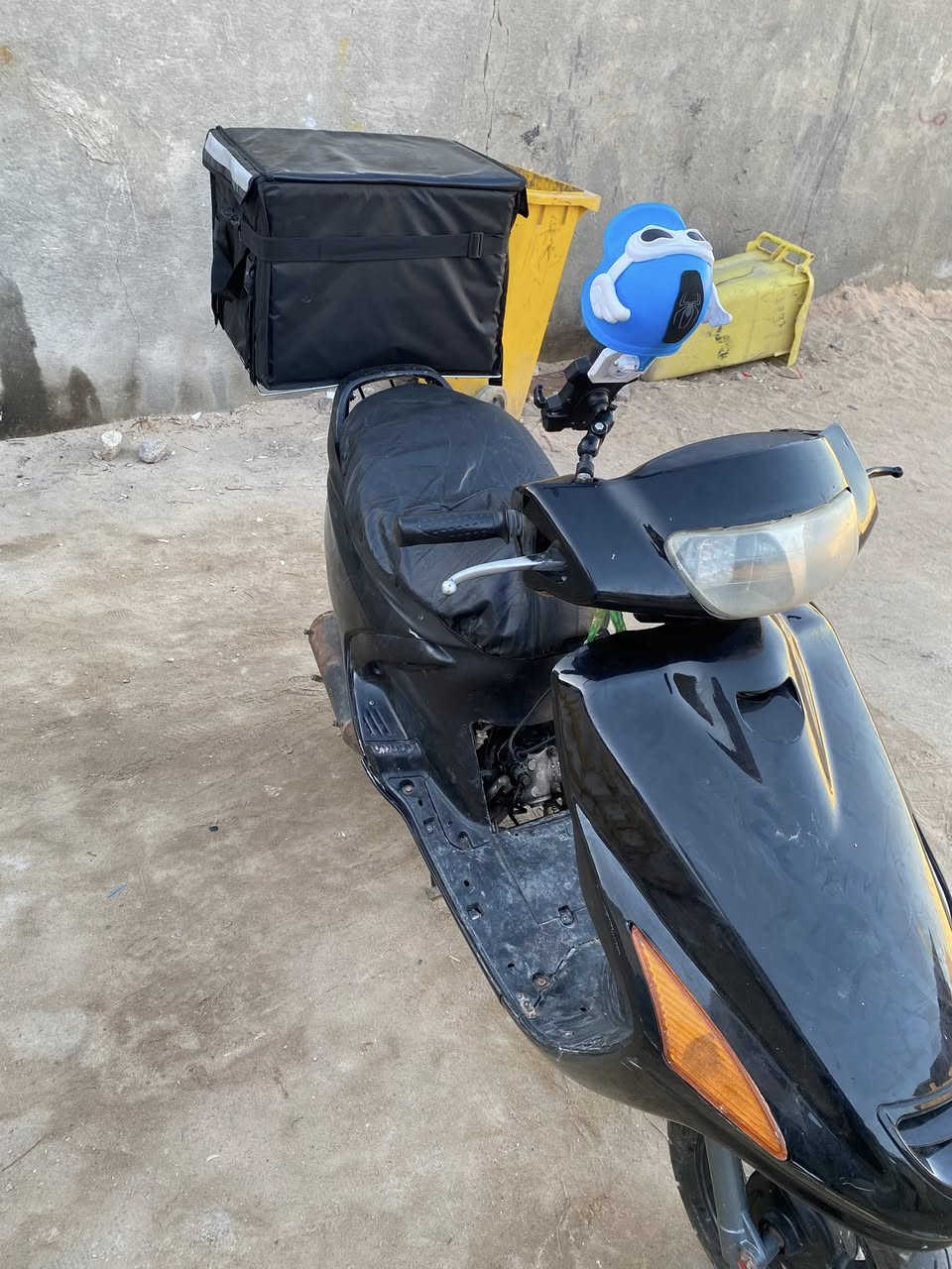 سلام عليكم دراجة فراشة للبيع سعر 550وبيهة مجال شي بصيط مكاني البصرة قبلة حي الجامعة***********
