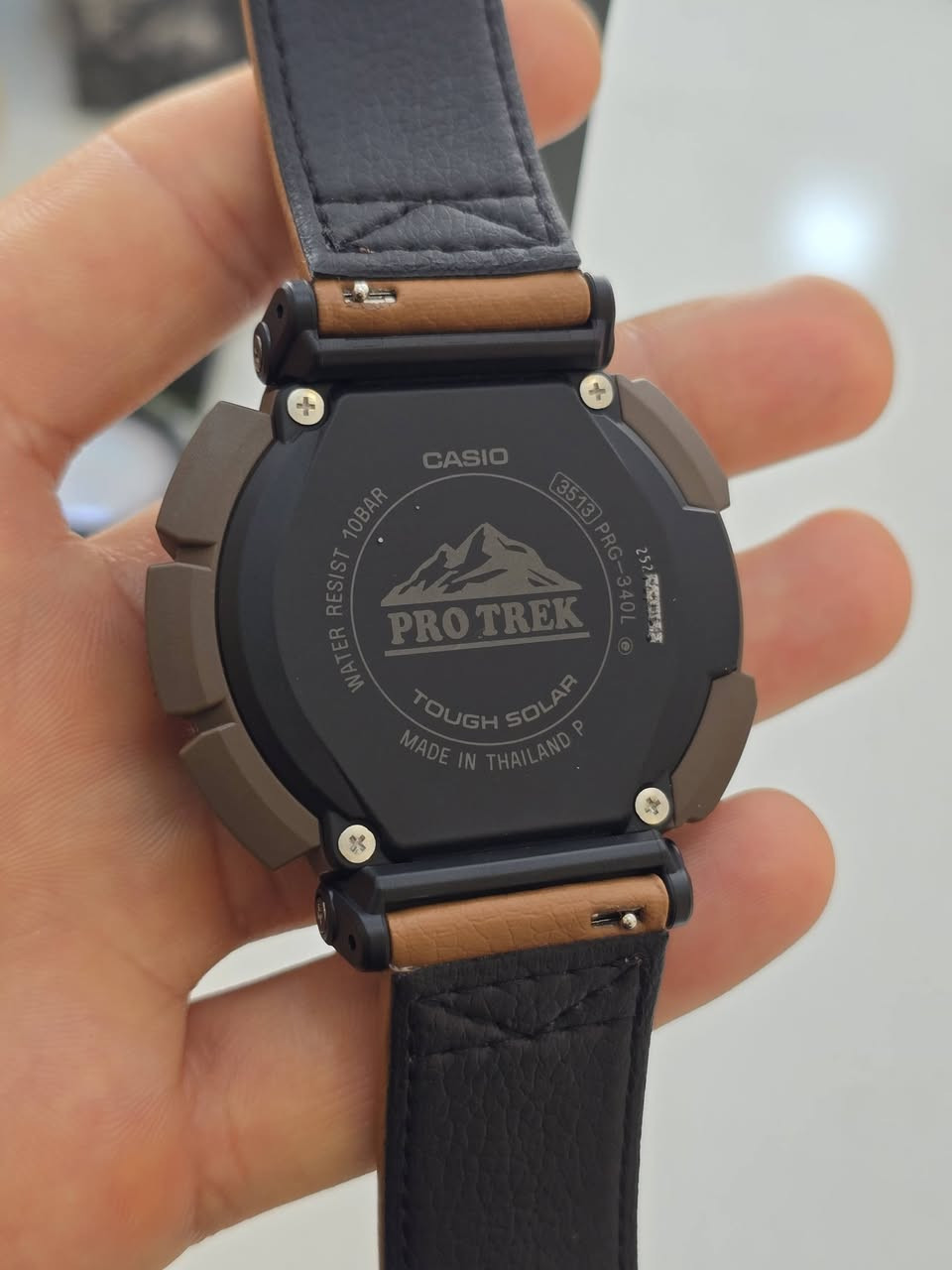 كاسيو - CASIO Watch 
⬛ [موديل:PRG-340B برو تريك] صنع في تايلند 

❗️أصلي ضمان دولي لمدة عامين من تاربخ الشراء 
✉️ شحن داخل العراق  
تواصل واتساب ***********☎️
⠀.........................................

⬛️ الحركة: طاقة شمسية solar power
⬛️ سلسلة: PRG-340B_PRO TREK
⬛️ مقاومة الصدمات
⬛️ سهولة الرؤية في الظلام ضوء LED
⬛️ مستشعر قياس ضغط جوي وارتفاع 
⬛️ مستشعر قياس درجة الحرارة 
⬛️مستشعر بوصلة تخبرك باتجاهك
⬛️ مستشعر توفير الطاقة في الظلام 
⬛️5 منبهات يوميا مع منبه غفوة 
⬛️مؤشر احتياطي الطاقة 
⬛️طوق اتجاهي دوار
⬛️ تصميم رياضي 
⬛️الساعة مقاومة للضروف الجوية مصنوعة من مواد حيوية
⬛️ لون غير لامع رائع MATTE
⬛️ السير: راتنج قماش الياف طبيعيةCASTLON  للأخضر.. وجلد طبيعي مقاوم حراري للون بني الكايوتي 
⬛️ الزجاج: زجاج معدني
⬛️ مقاوم للماء: 10 بار
⬛️ القطر:  51.7 ملم
⬛️ الوزن: 55 غرام
⬛️ الجنس: ذكر
⭐️ الأكثر مبيعاً.....
[🚫 لا نعمل بالكوبي والصيني والمجدد ]
#شكراً_لاختياركم_كاسيو
