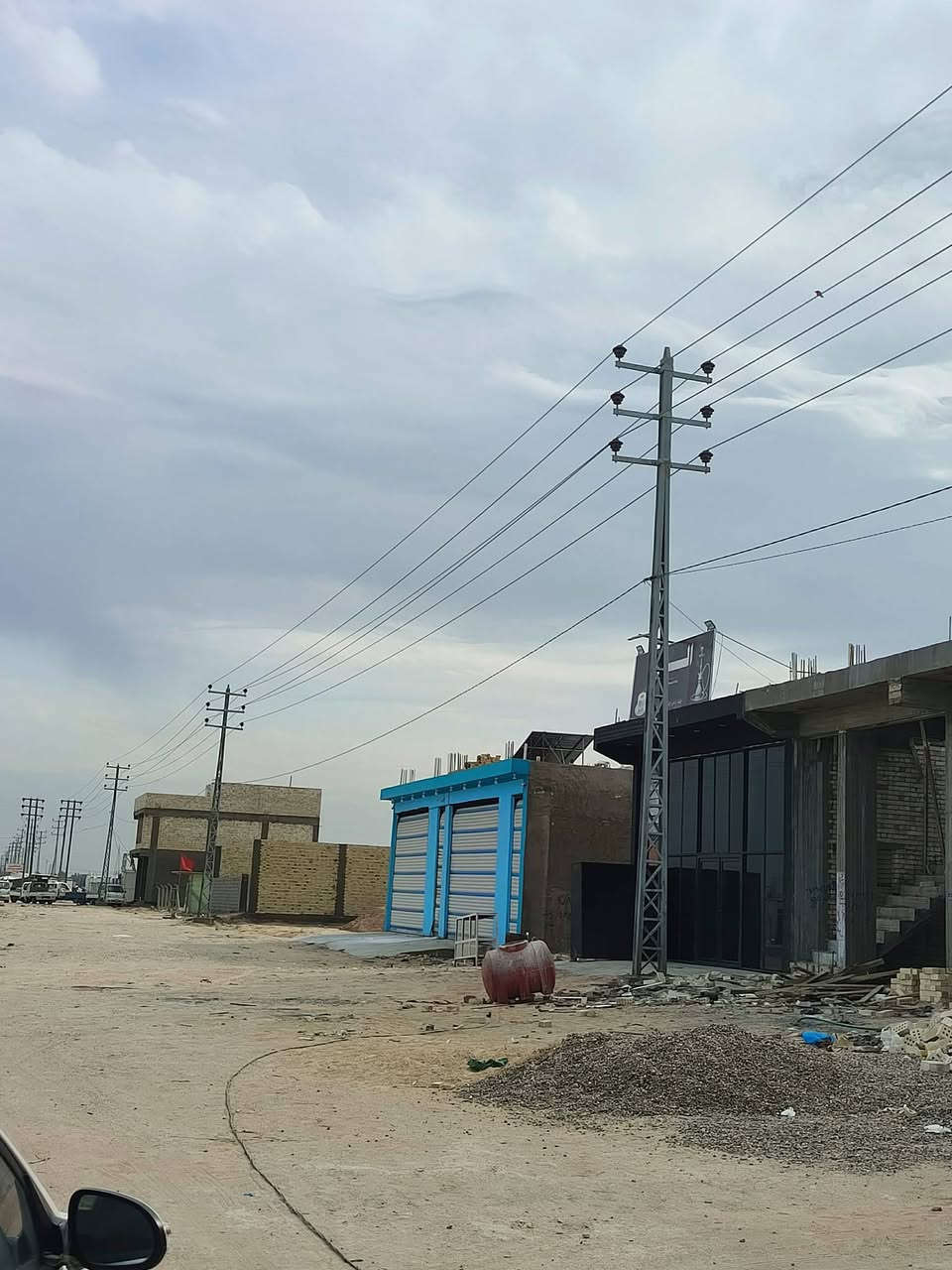 على بركة الله
فرصة استثمارية 

قاعة تجاريه للايجار 

الموقع الحولي الاول قرب العلوة والمجمع السكني وجه الحولي الاول 

تصلح مكتب زراعي ..مجمع انشائية .. مجمع أجهزة كهربائية 

للاستفسار مراسلة الصفحة أو الاتصال على الرقم ***********
