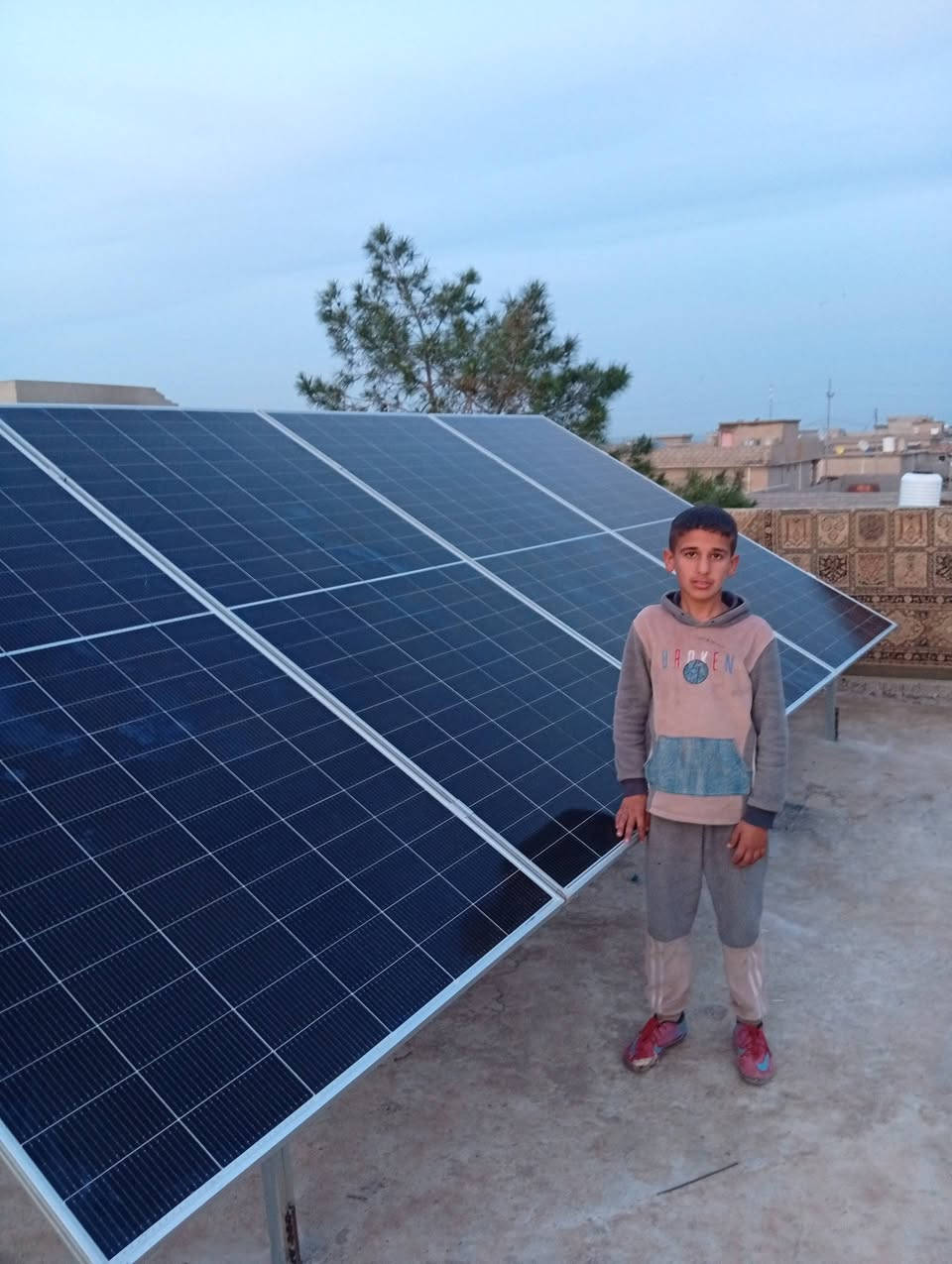 شركة الحربي للطاقه الشمسية
⭕ روح المبادرة والمسؤولية هي ما يدفعنا لتقديم أفضل الحلول التي تناسب إحتياجاتك وميزانيتك 💰

—————————————

تنصيب منضومات طاقه شمسيه 

                         الكوير قرية الخالد الاخ حمد

                 تعملا8امبير نهاري 5امبير ليلي

            يوجد نظام اقصاط————————————

انفلتر   ضمان 2 سنه من تاريخ الربط 

⭐️ بطاريات #ليثيوم   ضمان 5سنه من تاريخ الربط 5كيلو واط عدد1تمتاز هذه البطاريات بقدرة تفريغ #ل80٪ من سعة البطارية وعدد #دورات 6000 دورة بعمر افتراضي15 سنة 

⭐️الواح شمسيه لونجي سعة 585واط وجهين (Bifacial) نوN-18باس بار 

⭐️قواعد حديد مغلون 

⭐️اسلاك خاصة بالتيار المستمر DC 

⭐️اسلاك خاصة بالتيار المستمر DC

⭐️قواطع خاصة بالتيار المستمر DC 

⭐️توصيلات MC4 

⭐️اجهزة الحماية

ــــــــــــــــــــــــــــــــــــــ

✨متوفرة الآن أجود أنواع المنظومات :

⚡ المنزلية

⚡التجارية

⚡الزراعية  يتوفر 20 حصان 30 حصان  40 حصان 50 حصان 

نحن نضع حداََ للحلول المؤقتة والإنتظار  👌🏻

اطلب الآن المنظومات المصممة لتناسب أي منزل وأي مشروع ✨

للحجز والاستفسار اتصل على الرقم *********** محمد
