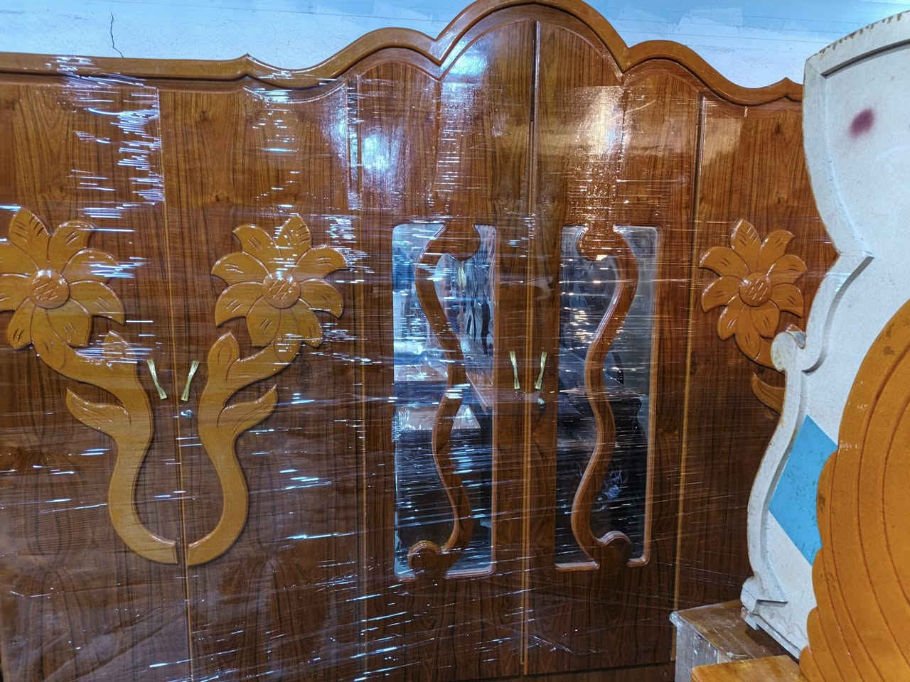 غرفه ام سته صاج خشب، تسكام السعر ٨٥٠ شغل أبو صلاح ناصريه مركز ***********
