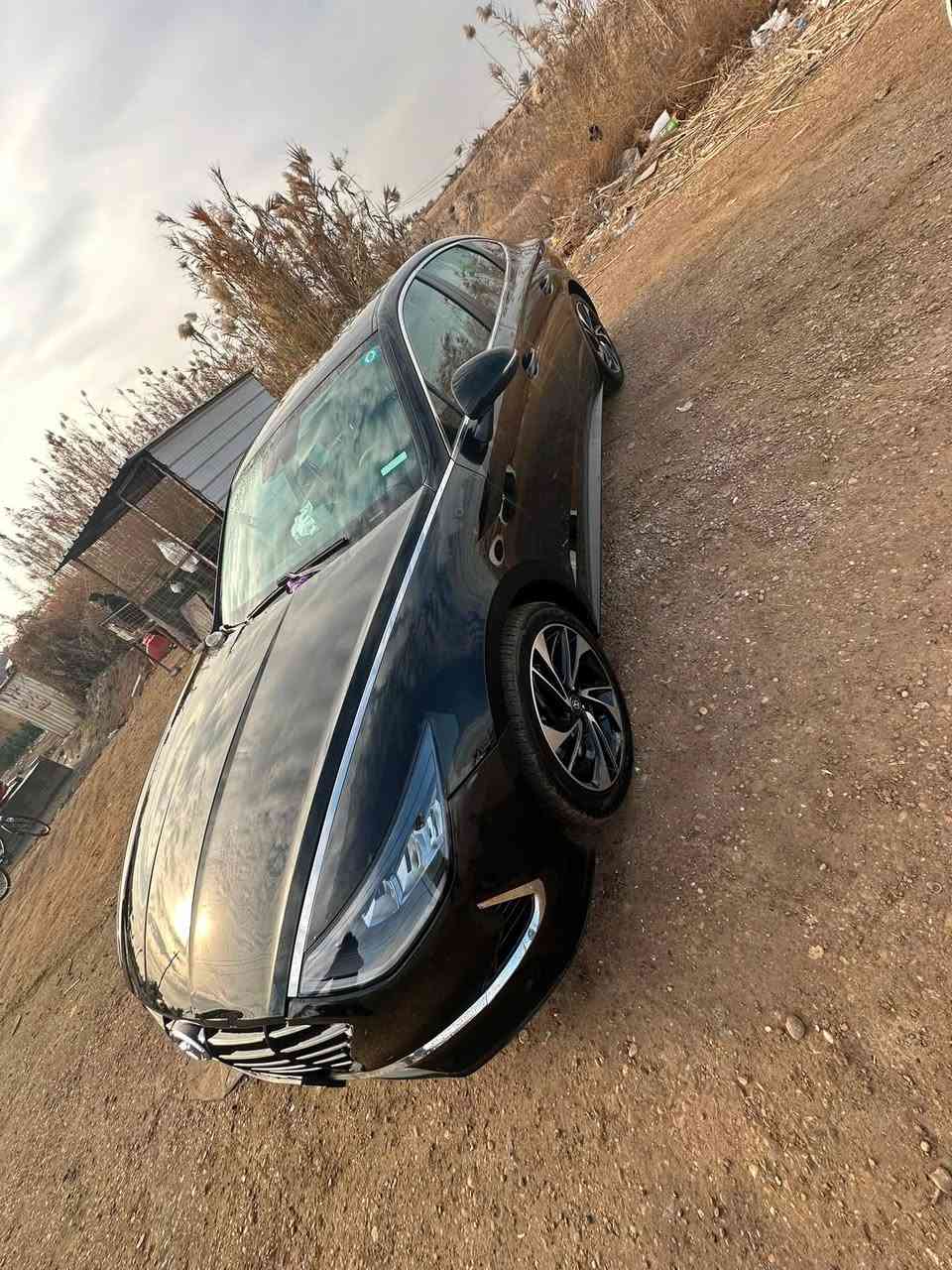 سلام عليكم سوناته مودل 223للبيع امريكي حادثه من امريكا جاملق الي بصف السايق فقط فقط وبيه بارد بجاملق الوره شبريه  محرك 2500تيربر  مواصفات عاديه المعروفه 
رادرات امامي خلفي 
لايتات زنون ثلجي
تحكم ستيرن 
مثبت سرعه 
قياده ذاتيه
كير لمس 
تبريد قطعه وحده
شاشه تدعم كاربلاي 
مكان السياره بغداد المحموديه 
السياره معوقين تاخذ وكاله عامه  بيساره 
اتكفلك تحويل وجميع دوار المرور وص صاحب السنويه ابن عمي وجيراني  السعر اتصل وتدلل ***********
